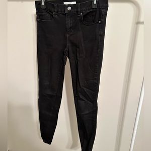 Black high rise skinny jeans